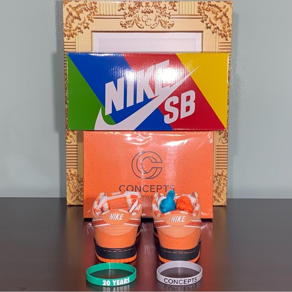 Nike SB Dunk Low x Concepts ‘Orange Lobster’ Special Box - Picture 10 of 15